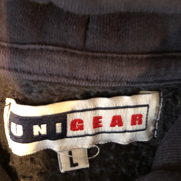 University of Antwerp, Belgium Sweatshirt - Picture 3 of 3